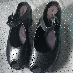 black wedges shoes